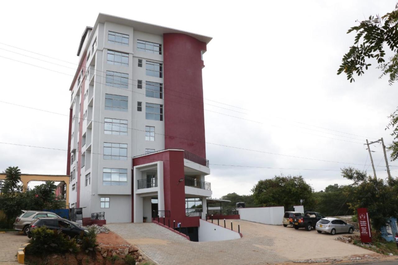 Paraiso Gardens Hotel Wote 外观 照片