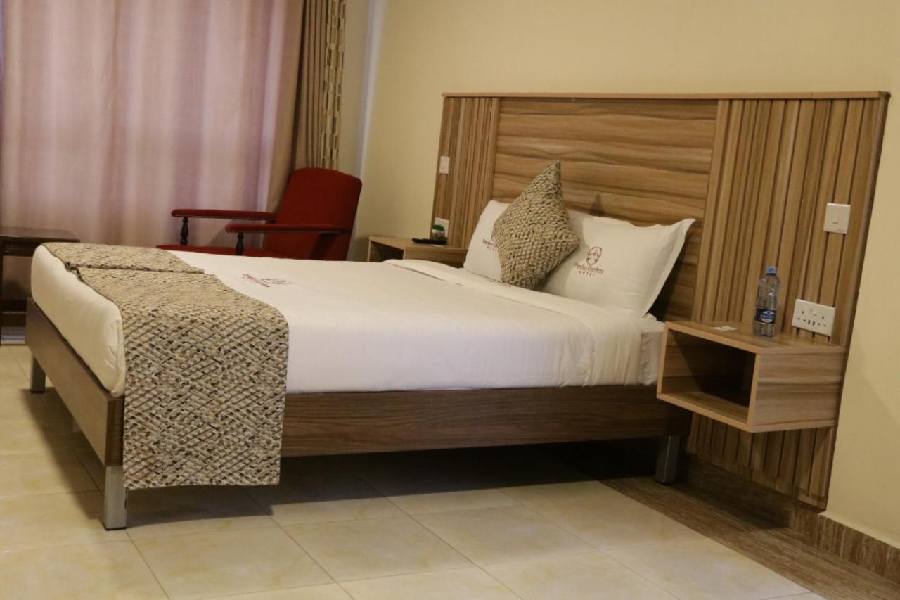 Paraiso Gardens Hotel Wote 外观 照片